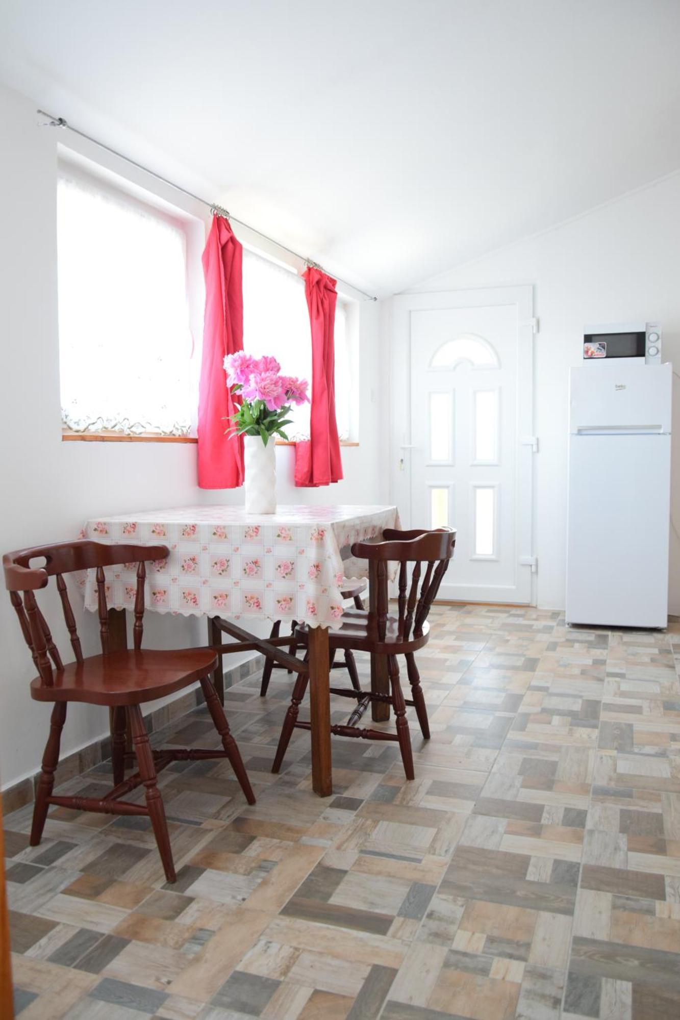 Anna Apartman Apartment Maroslele Exterior photo